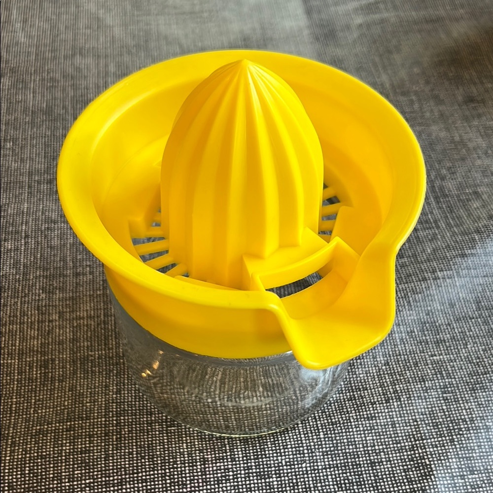 Vibrant Yellow Citrus Juicer with Glass Base